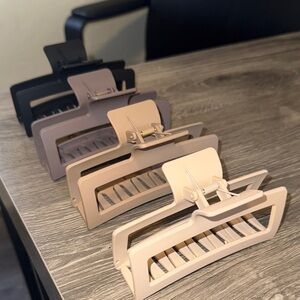 Set of 4 Hair Claw Clips